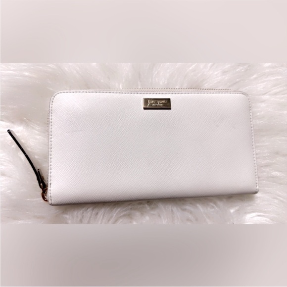 Kate Spade Zip around wallet in white Stacy laurel way - Picture 2 of 7